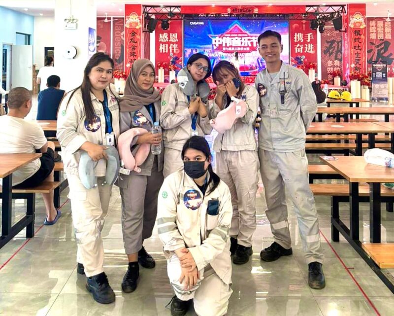 Lomba Menyanyi Karyawan Ketujuh CNGR Music Festival yang Diselenggarakan di NNI.