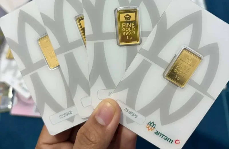 Harga emas hari ini 18 Maret 2026, 1 gram Rp2.996.000. Simak rincian lengkap emas dan perak terbaru.