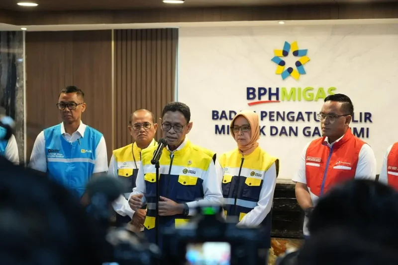 Pemerintah membuka Posko Nasional ESDM untuk memantau pasokan BBM, LPG, listrik, dan potensi bencana selama Ramadan hingga Idulfitri.