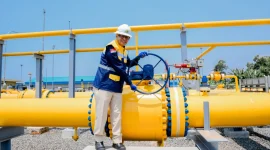 Wamen ESDM Yuliot Tanjung resmikan aliran gas perdana Cisem 2 di Batang, Jawa Tengah, Rabu (18/3).