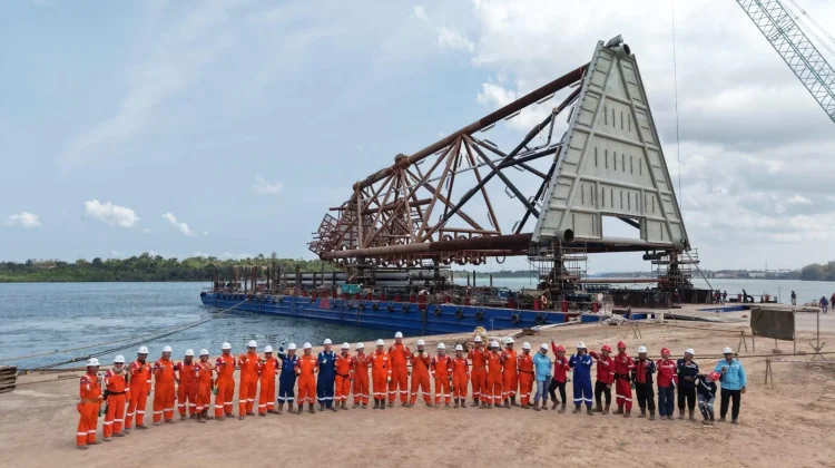PHM kembangkan sumur Manpatu di lepas pantai Balikpapan, target produksi gas mulai kuartal pertama 2027.