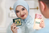 THR Lebaran tidak hanya untuk belanja, menyisihkan sebagian untuk investasi emas dapat menjadi langkah awal membangun aset masa depan. Foto Antam