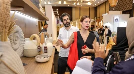 Mustika Indah Keramik memamerkan produk gerabah unik binaan Pertamina di ajang pameran internasional IFEX 2026.