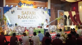 PT Timah salurkan santunan untuk marbot masjid di Kundur dalam Safari Ramadan sebagai bentuk apresiasi peran mereka. Foto dok PT Timah