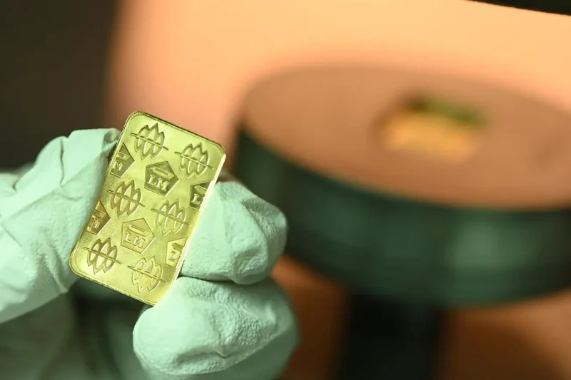 Proses penambangan dan pemurnian emas ANTAM dari tambang bawah tanah Pongkor hingga menjadi emas batangan murni 99,99 persen.