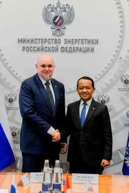 Bahlil Dampingi Prabowo Amankan Pasokan Energi dari Rusia