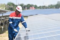 Fasilitas energi terbarukan Pertamina yang mendukung produksi listrik bersih dan ketahanan energi nasional Indonesia.
