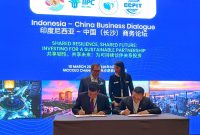 Penandatanganan kerja sama riset hilirisasi nikel FT UGM dan CNGR di Changsha, Tiongkok.