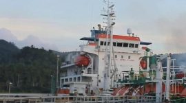 Kapal LPG Pertamina sandar di terminal untuk distribusi energi ke wilayah Sulawesi dan sekitarnya