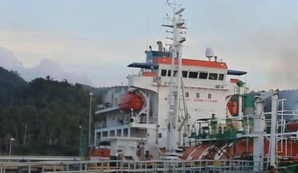 Kapal LPG Pertamina sandar di terminal untuk distribusi energi ke wilayah Sulawesi dan sekitarnya