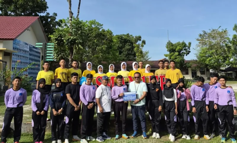 PT TIMAH Tbk berpartisipasi ajang Lomba Kreasi Baris Berbaris (LKBB) tingkat SMP dan SMA se-Kabupaten Belitung.